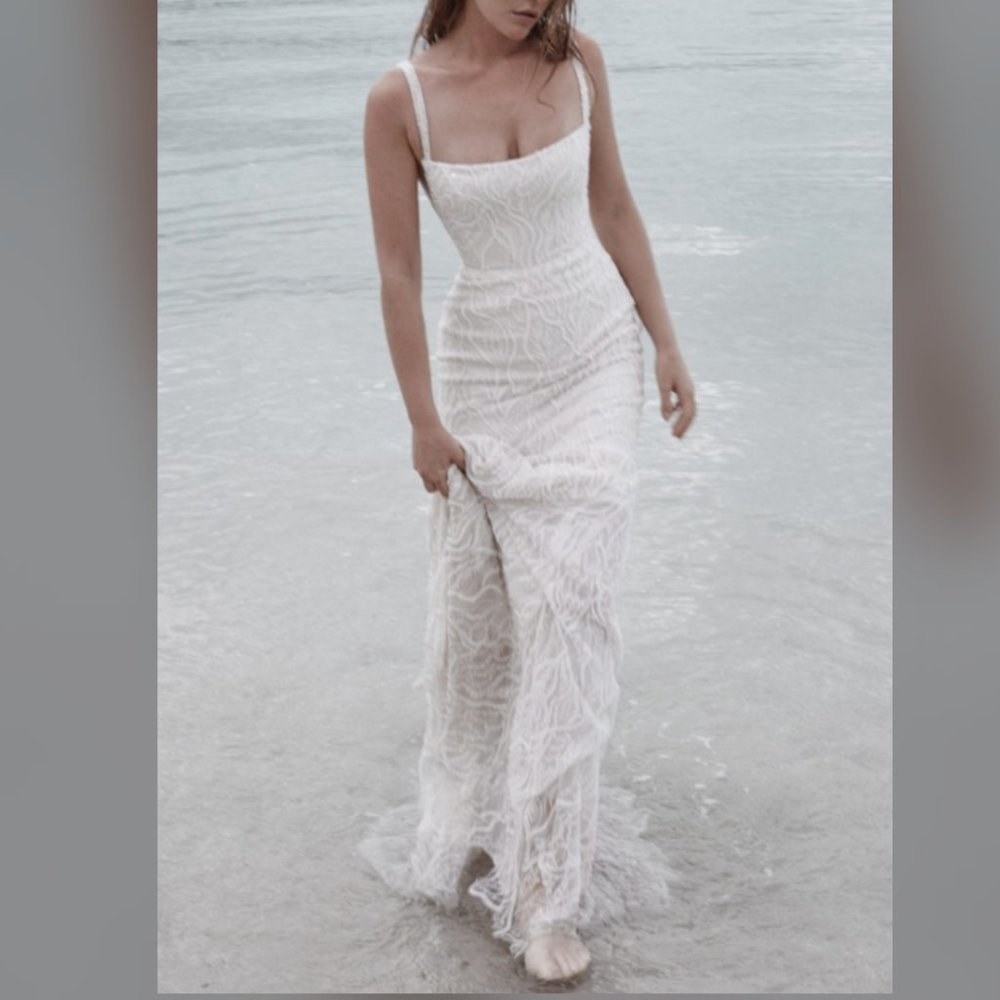 Alena Leena Calathea Wedding Dress